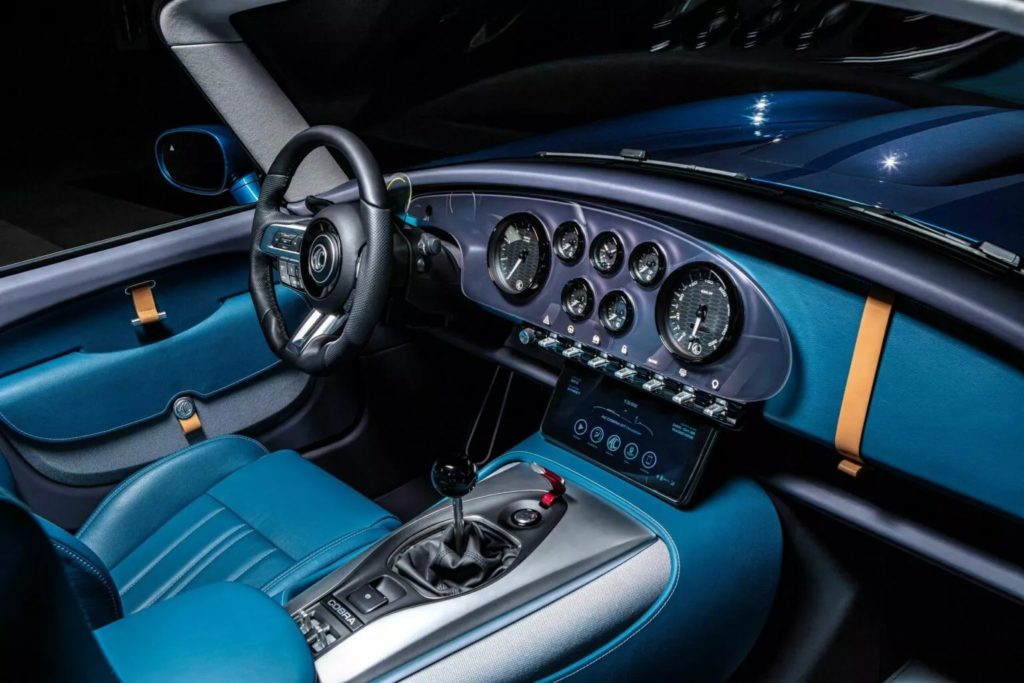 Представлен AC Cobra GT Roadster