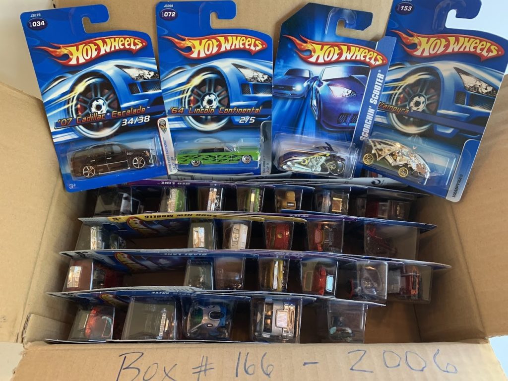 В США коллекция Hot Wheels из более 12 500 игрушечных машинок продается за  1,6 миллиона рублей - Автомобильная газета Клаксон. Новости. Новости  сегодня. Последние новости.