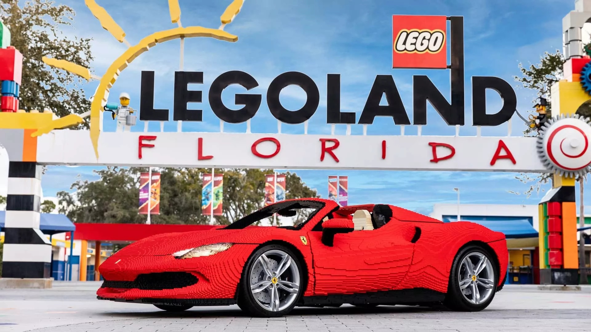 В США представили Ferrari 296 GTS, созданную из деталей конструкторов Lego  - Автомобильное издание Клаксон. Ferrari. Ferrari 296 GTS. Новости. Новости  сегодня. Последние новости.