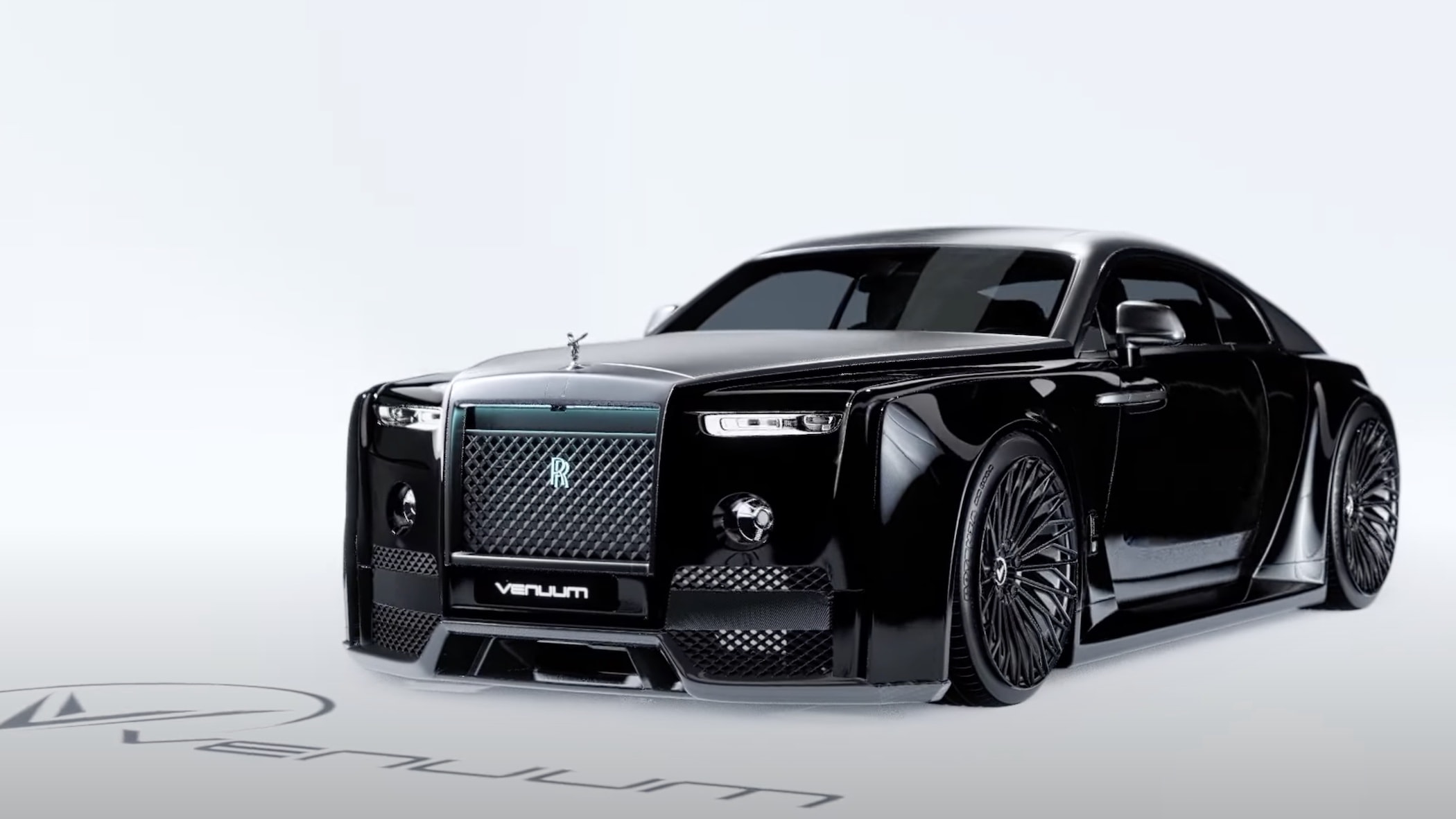 В Дубае тюнеры поработали над роскошным купе Rolls-Royce Wraith -  Автомобильное издание Клаксон. Rolls-Royce. Rolls-Royce Wraith. Новости.  Новости сегодня. Последние новости.